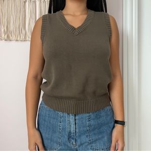 Brandy Melville Brown Sweater Vest🧸